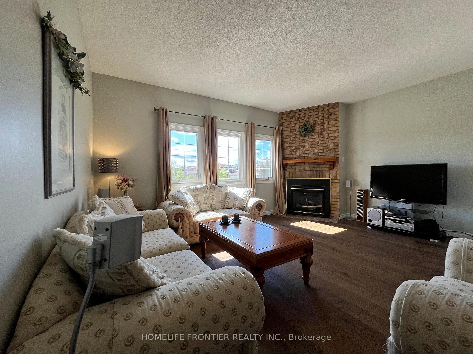 36 Tamara Drive photo 21