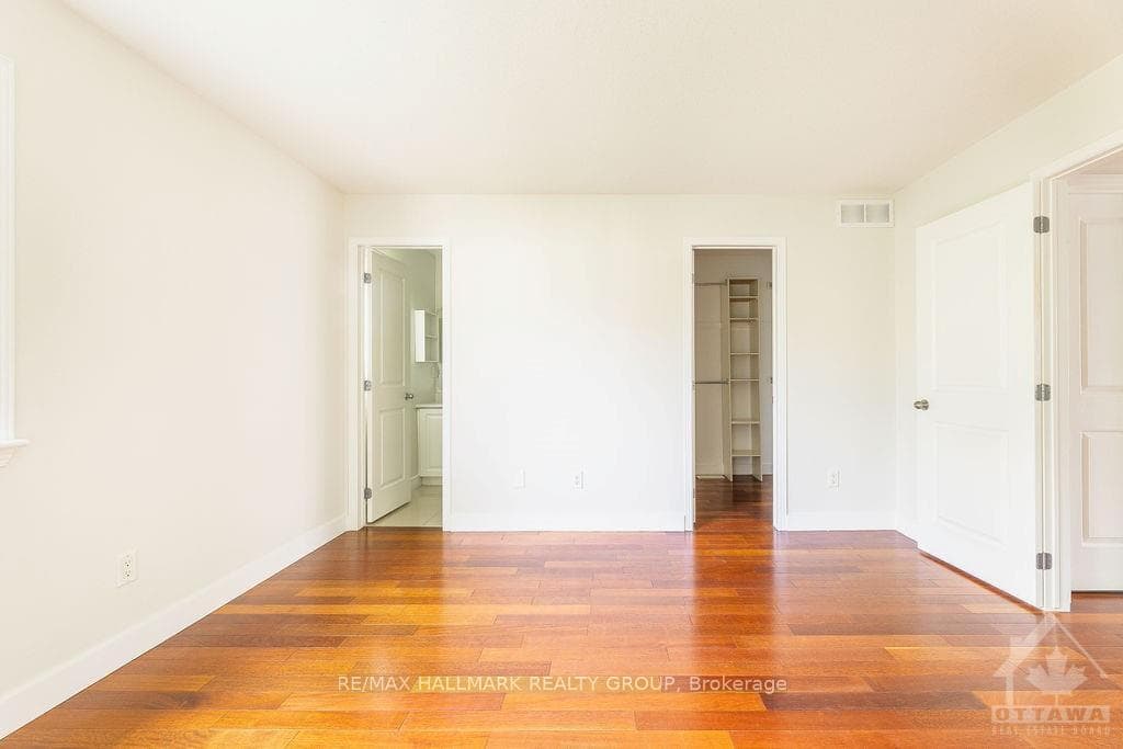 510 BURLEIGH photo 19