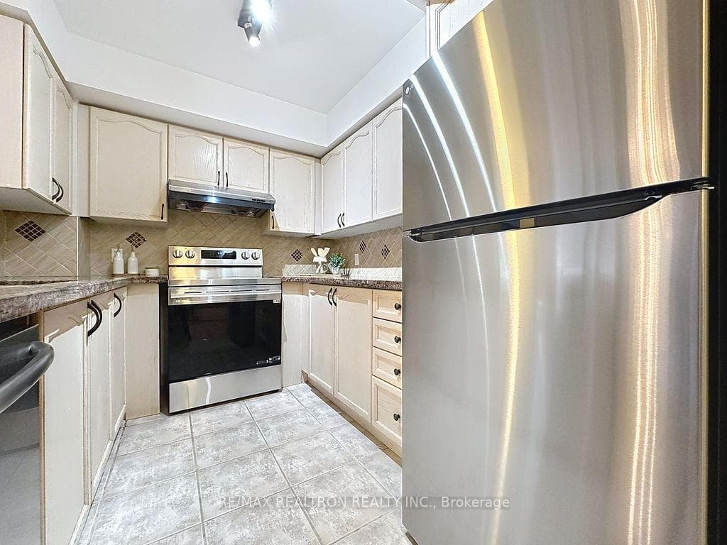 260 Doris Avenue Unit 1109 photo 28