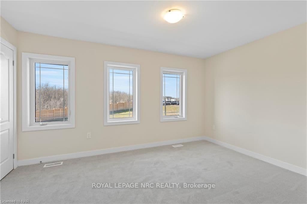 78 EASTBRIDGE Avenue photo 28