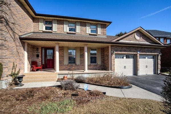 402 Briarwood Drive photo 2