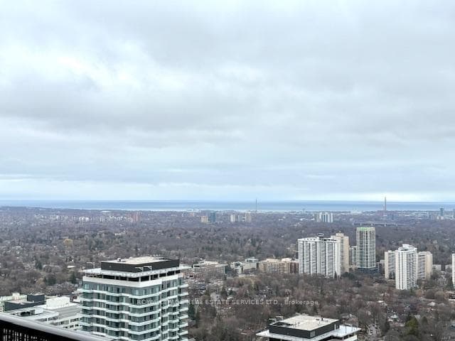 8 Eglinton Avenue Unit 4112 photo 7