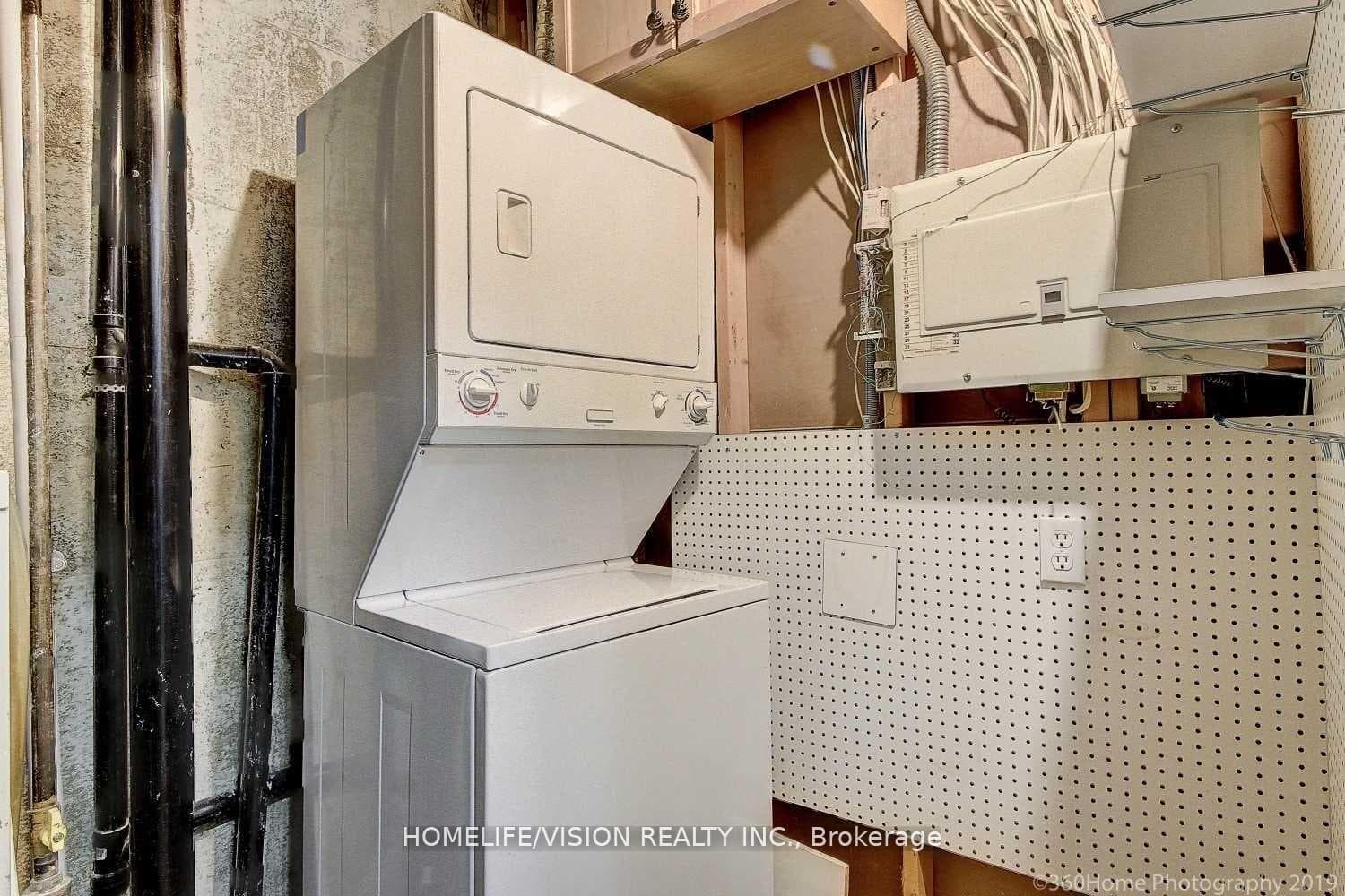 37 Avondale Avenue Unit 506 photo 14