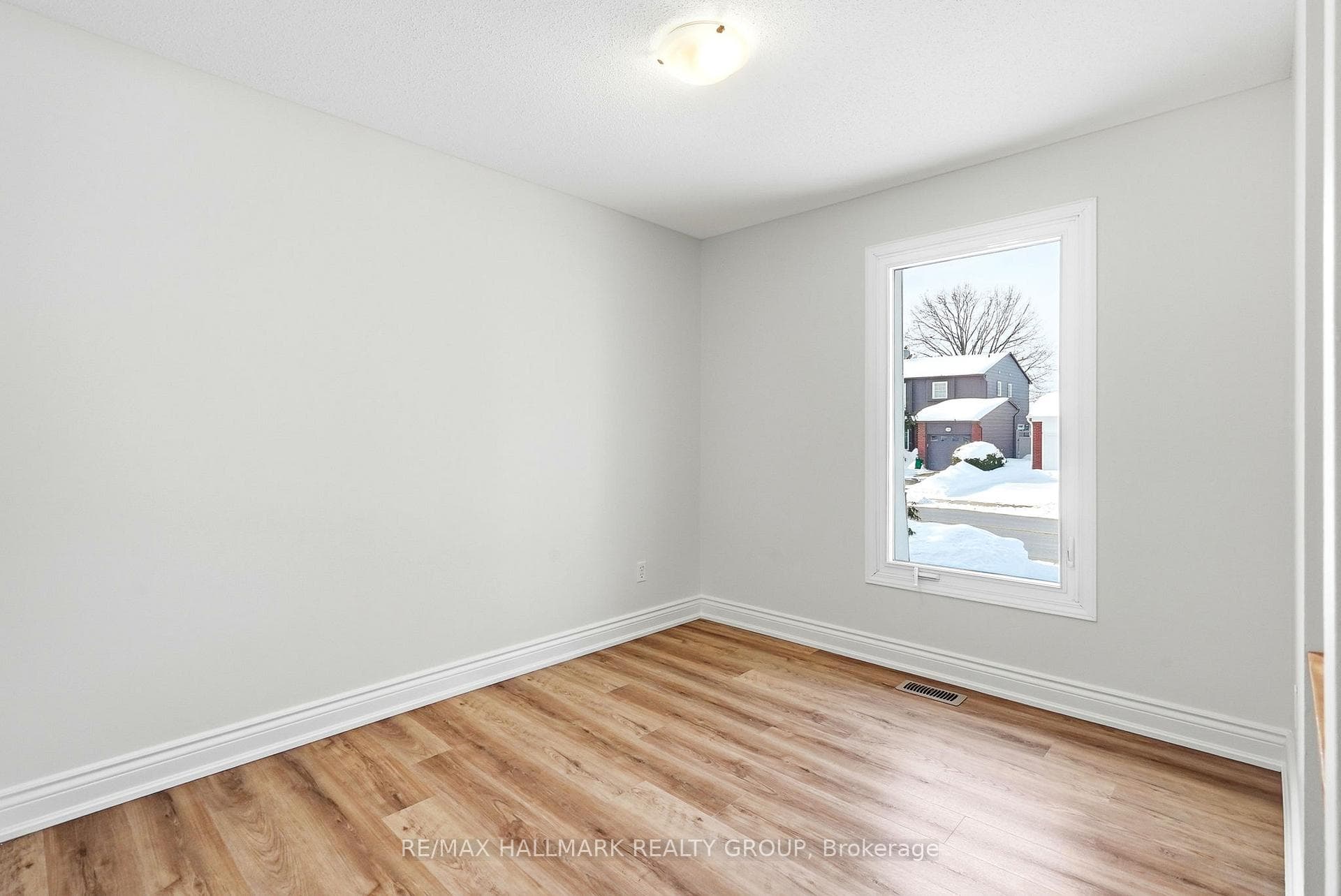 145 Larkin Drive photo 22