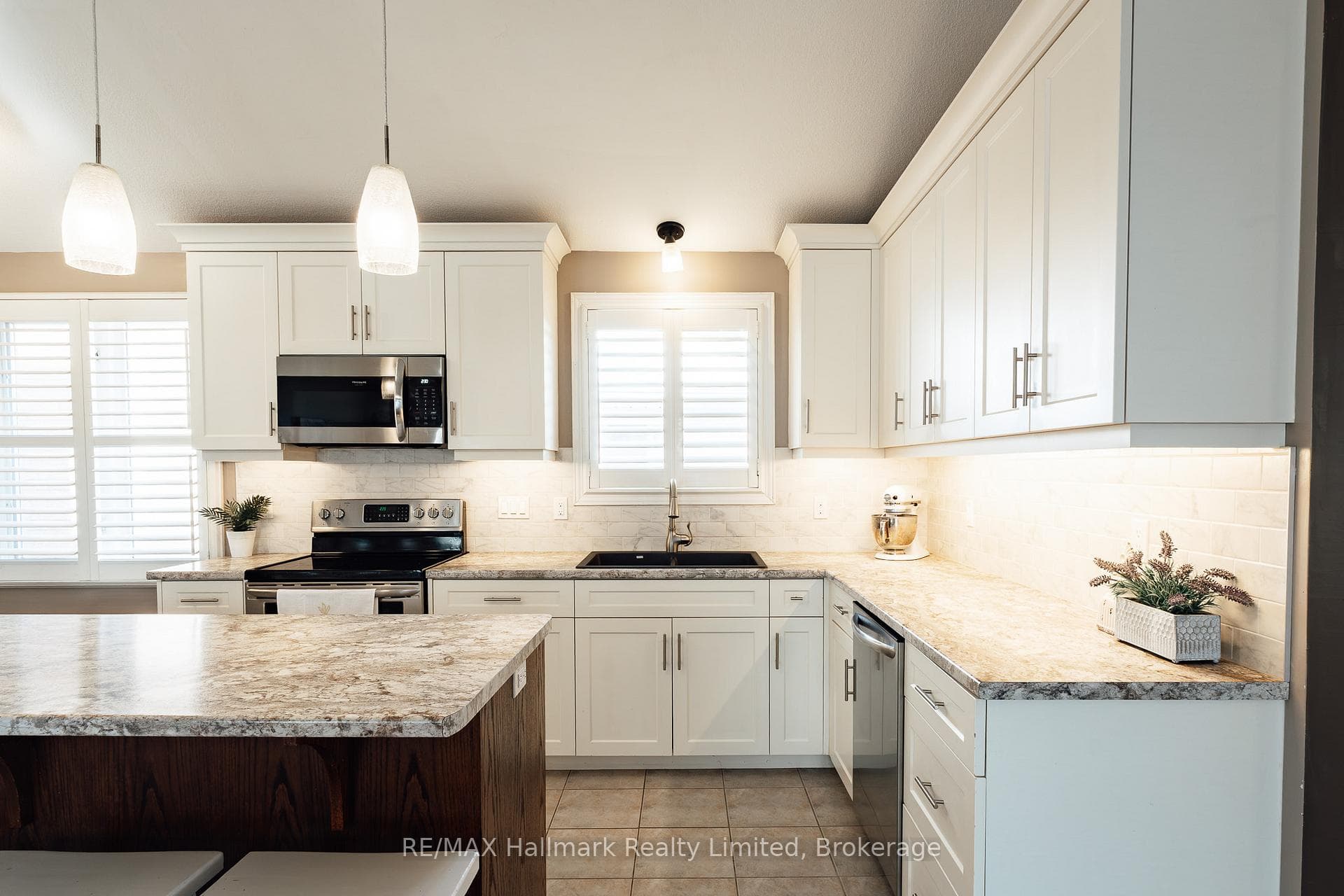 53 Hewitt Lane photo 15