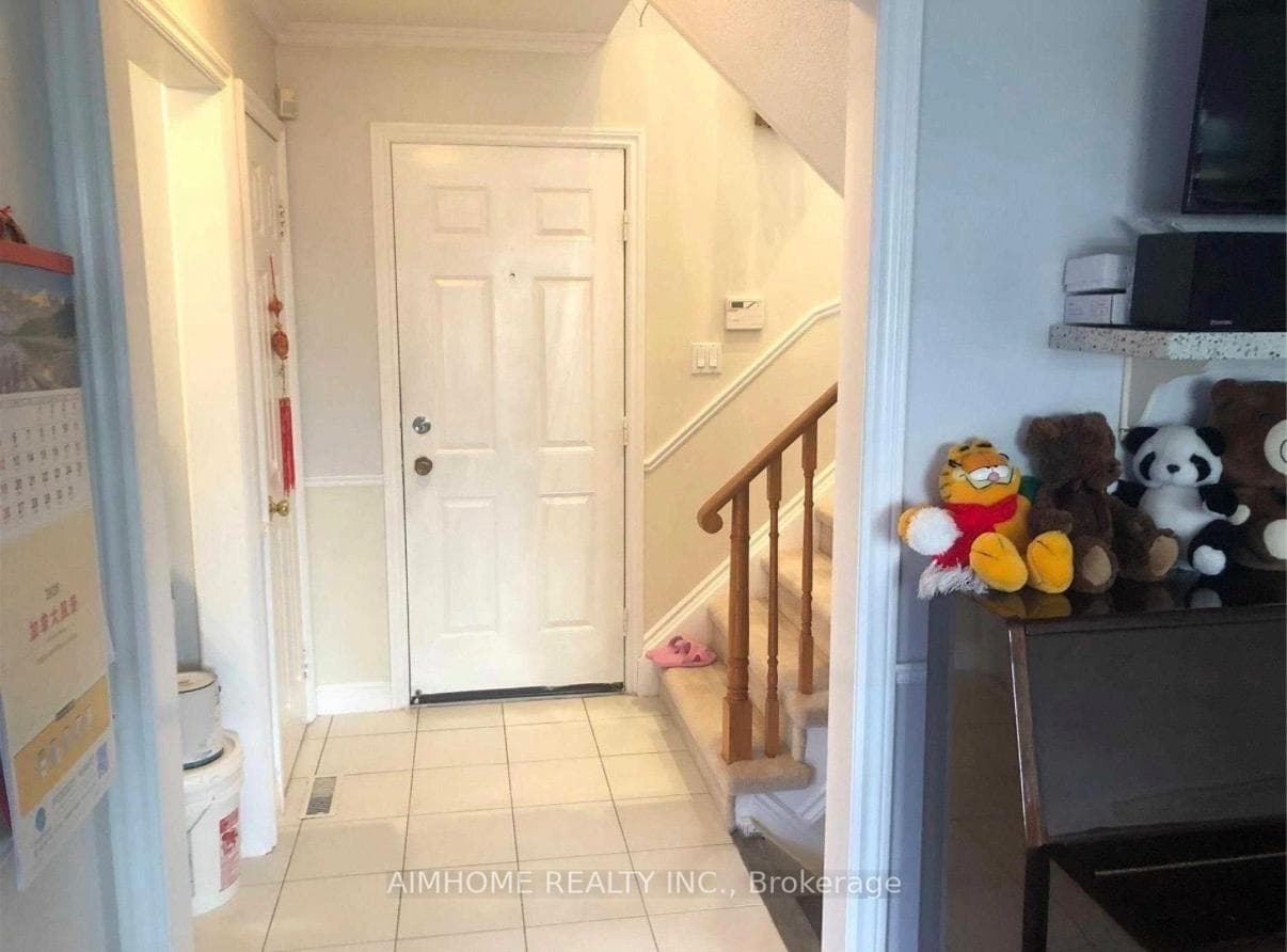 27 Miley Drive photo 3