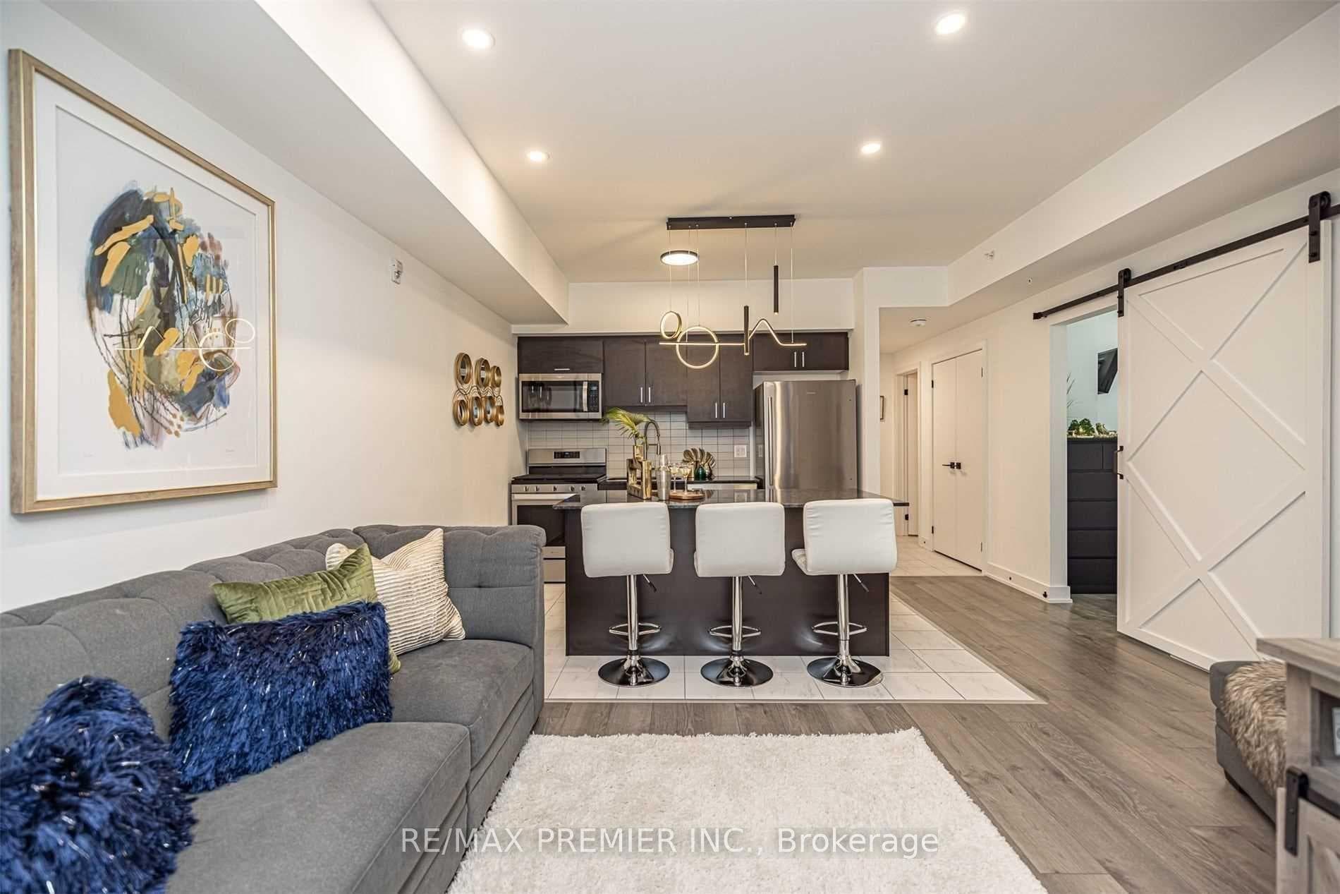 6 Spice Way Unit 210 photo 6