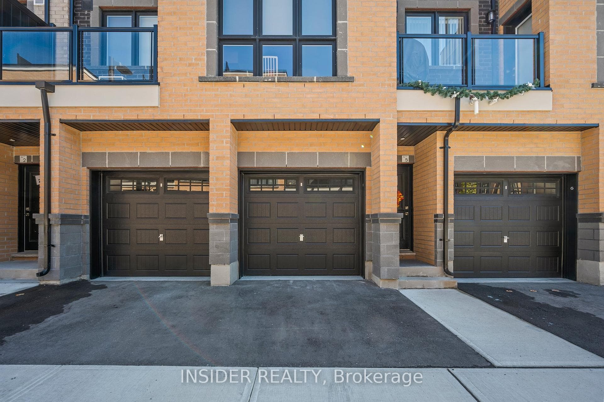 12860 YONGE Street Unit 283 photo 33
