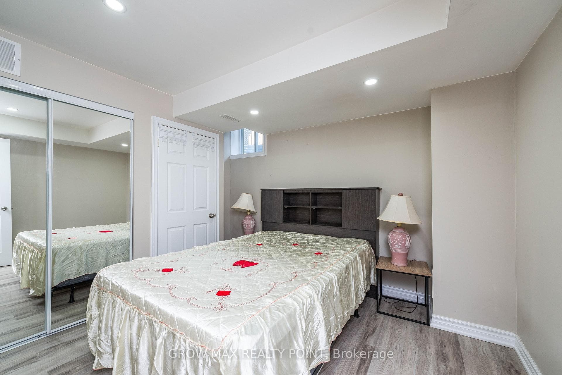 2527 Castlegate Crossing N/A photo 32