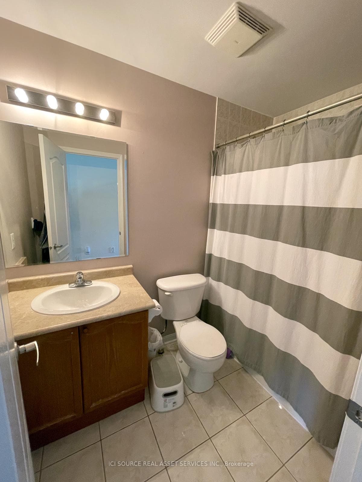 2935 Garnethill Way photo 13