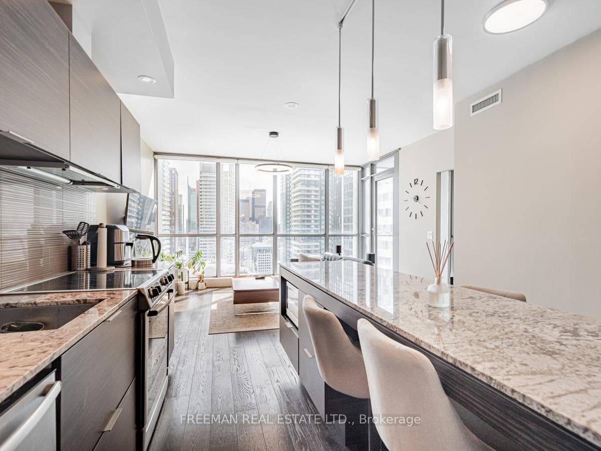 8 Charlotte Street Unit 2905 photo 12