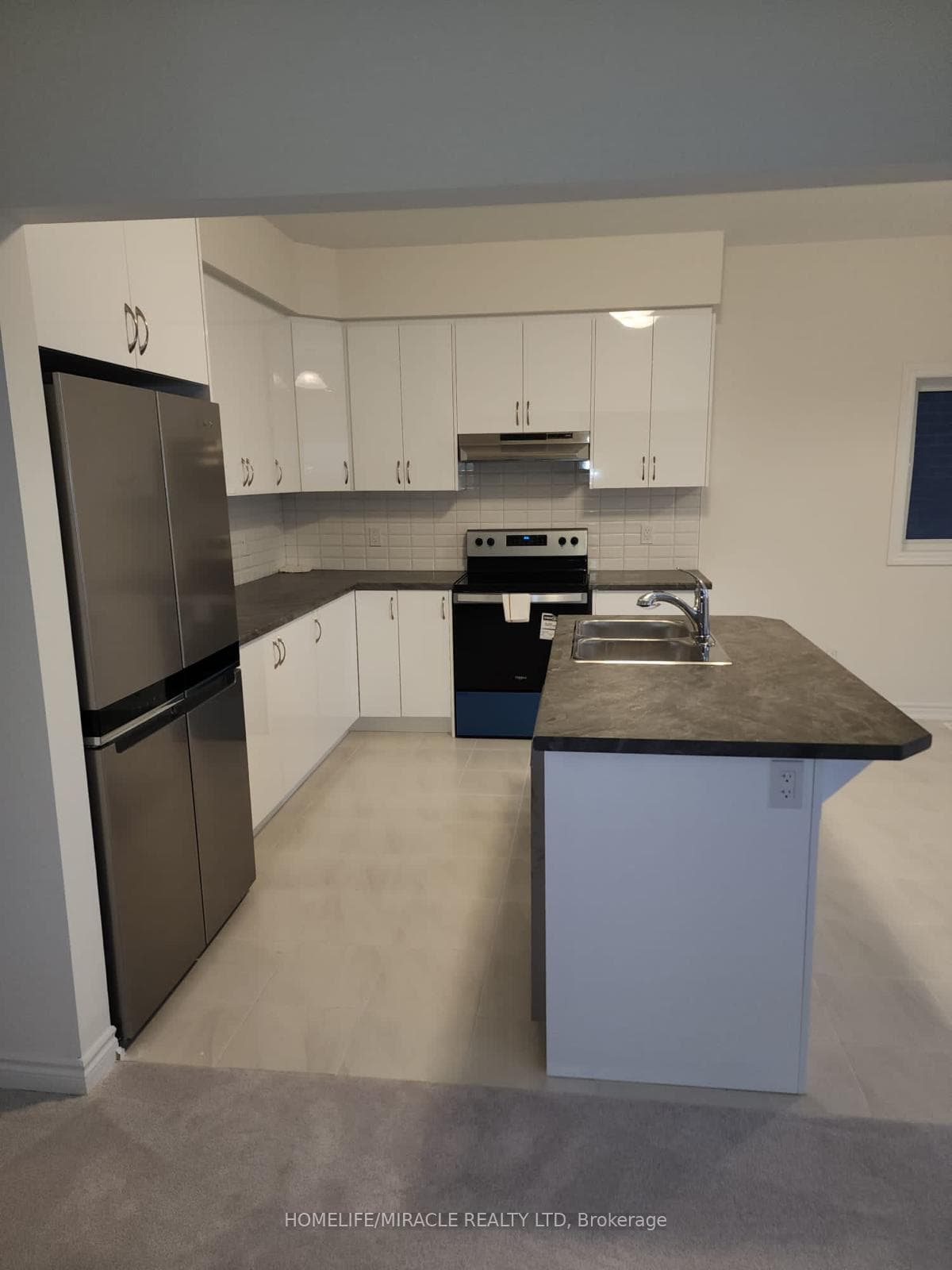 35 Jenner Drive photo 24
