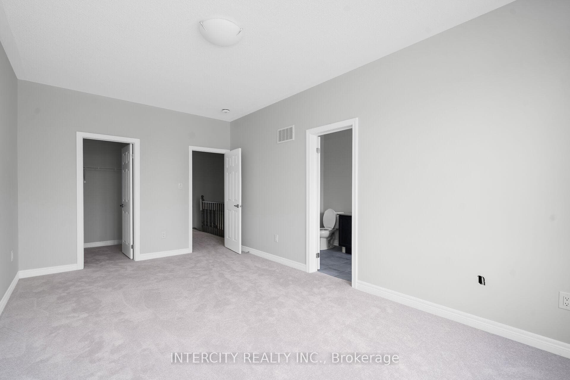 55 Johann Drive photo 18