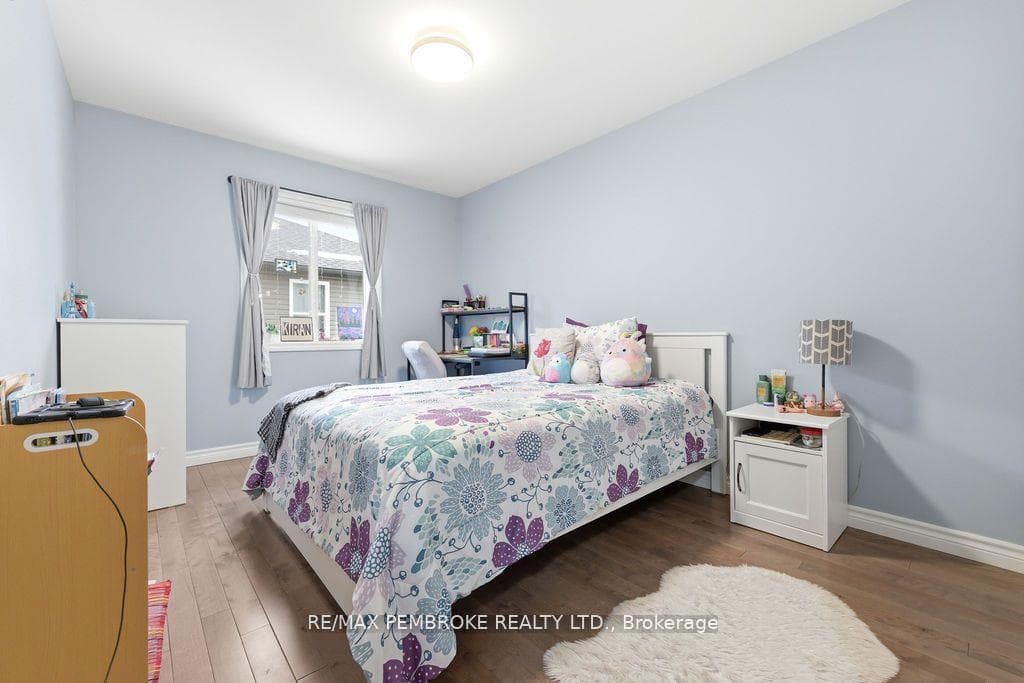 21A East Street photo 16