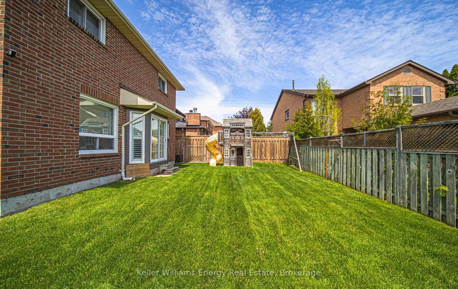 632 Chiron Crescent photo 5