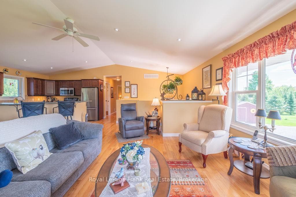 406 Lakehurst Circle Road photo 17