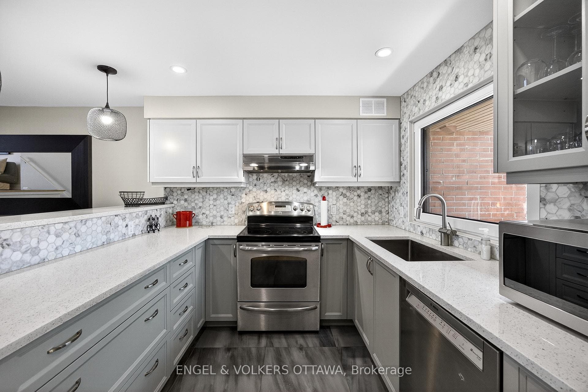251 Bruyere Street Unit 8 photo 8