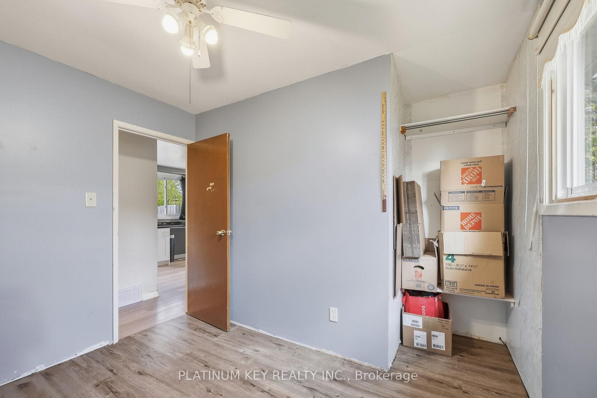 33 Court Lane photo 16