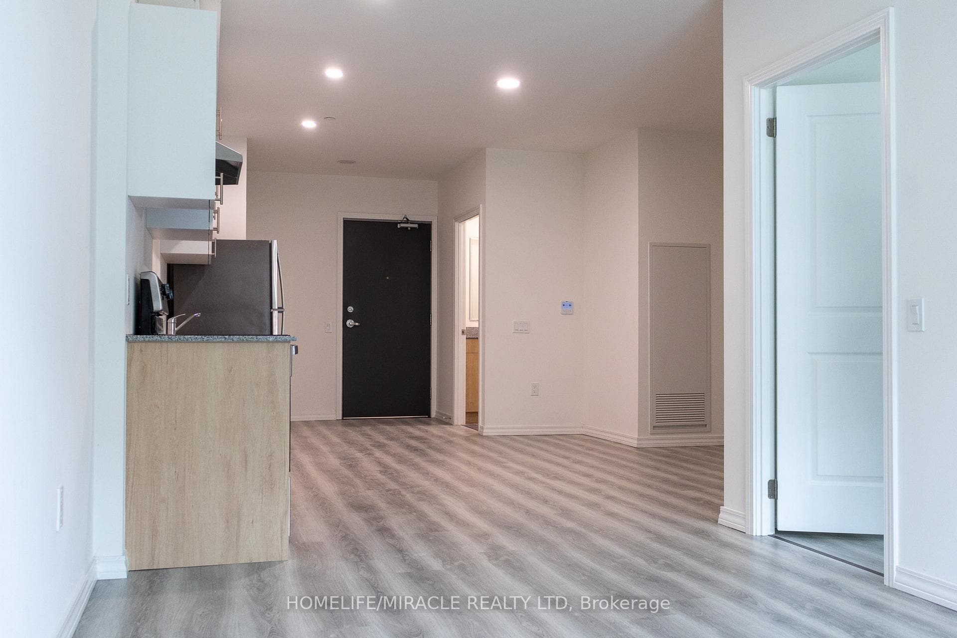 181 Elmira Road Unit 317B photo 3