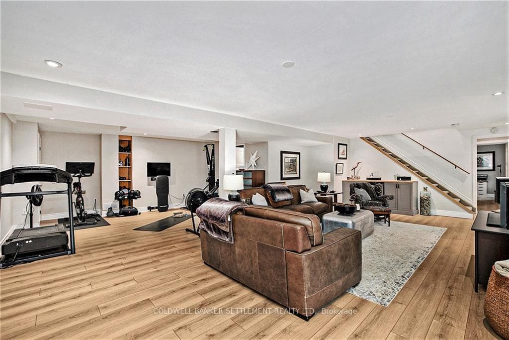 126 KAREN Lane photo 18