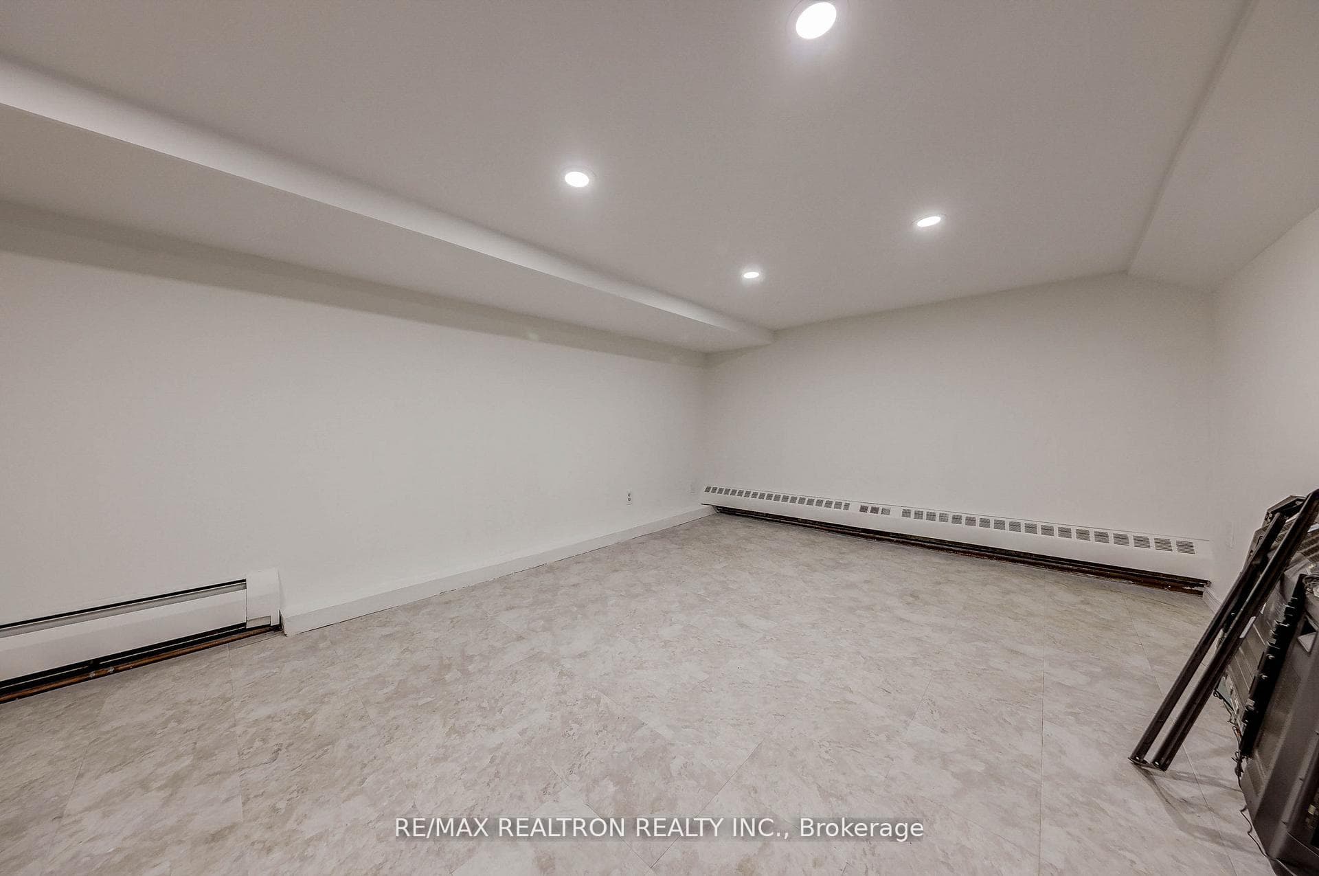 294 St Germain Avenue photo 18