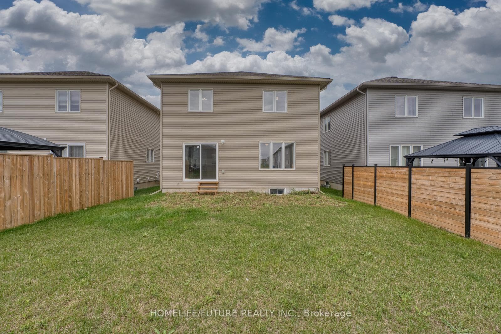 69 Brennan Crescent photo 40