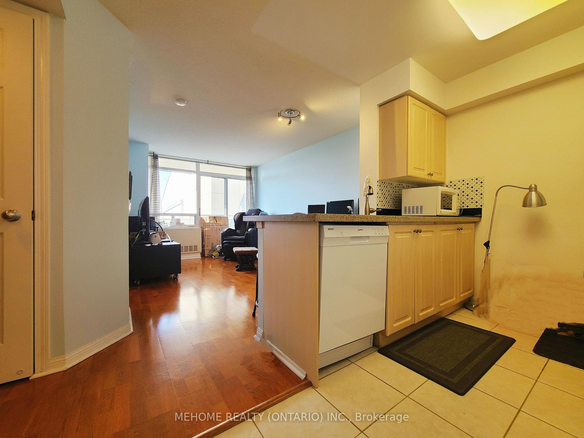 153 Beecroft Road Unit 608 photo 9