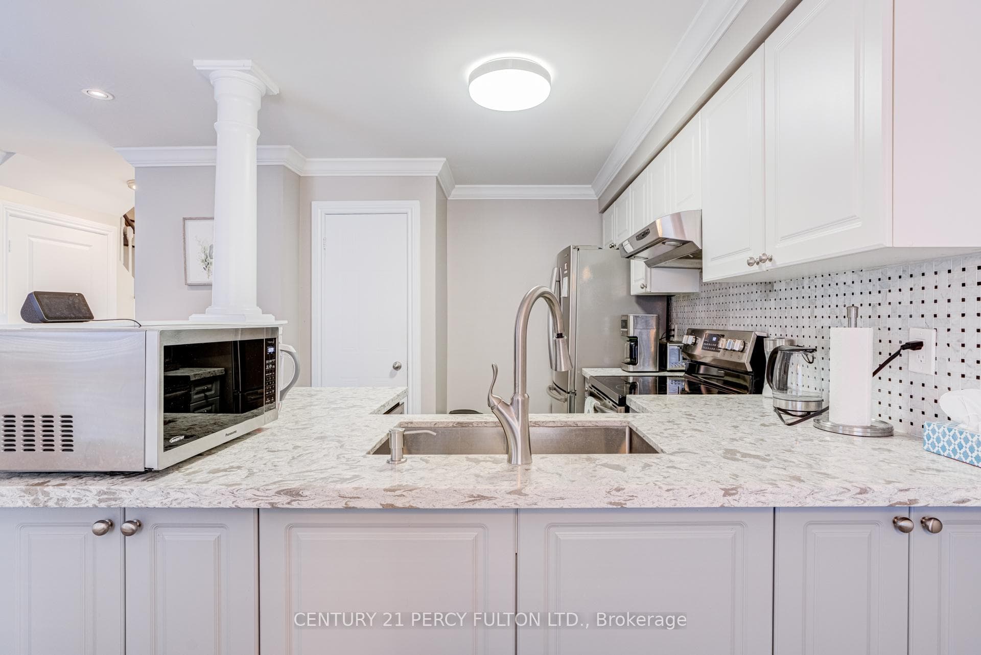 523 Church Street photo 12