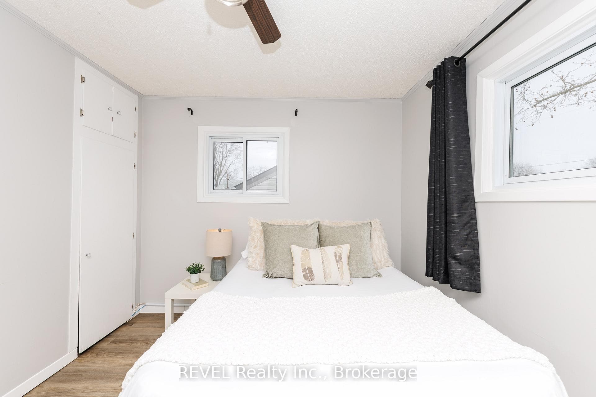 60 Nelles Road photo 14