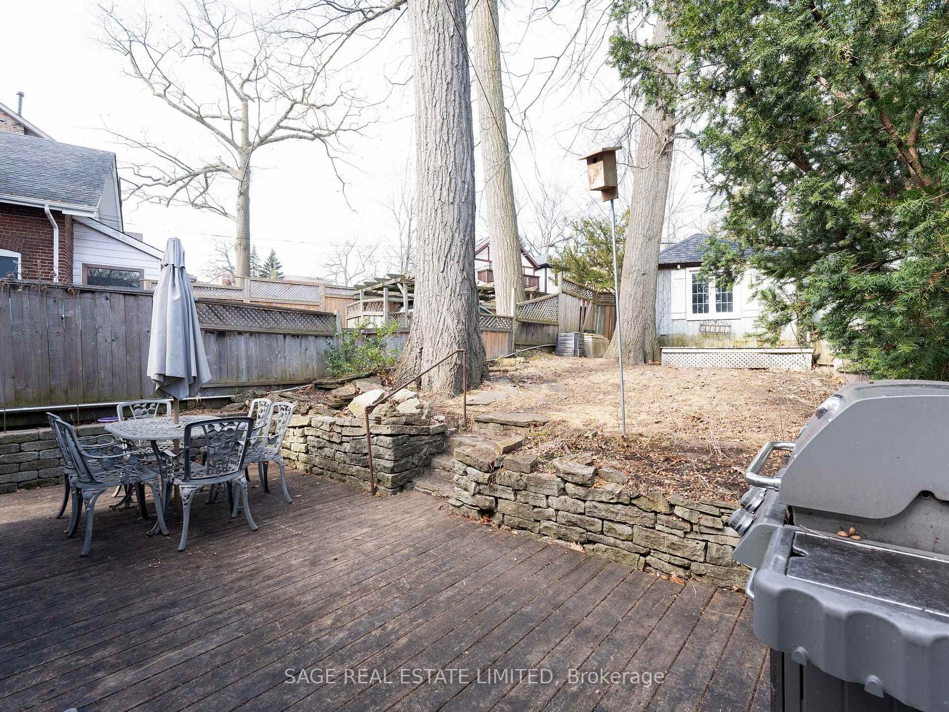 252 Glen Manor Drive photo 40