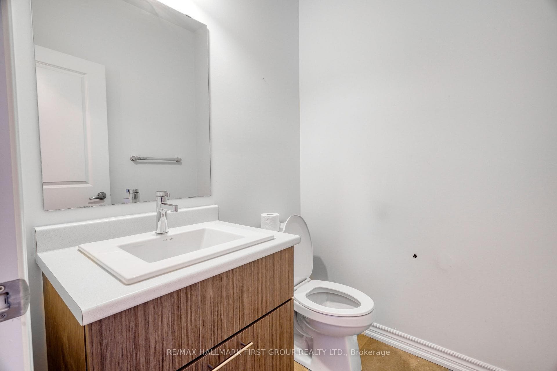 86 Maskell Crescent photo 12