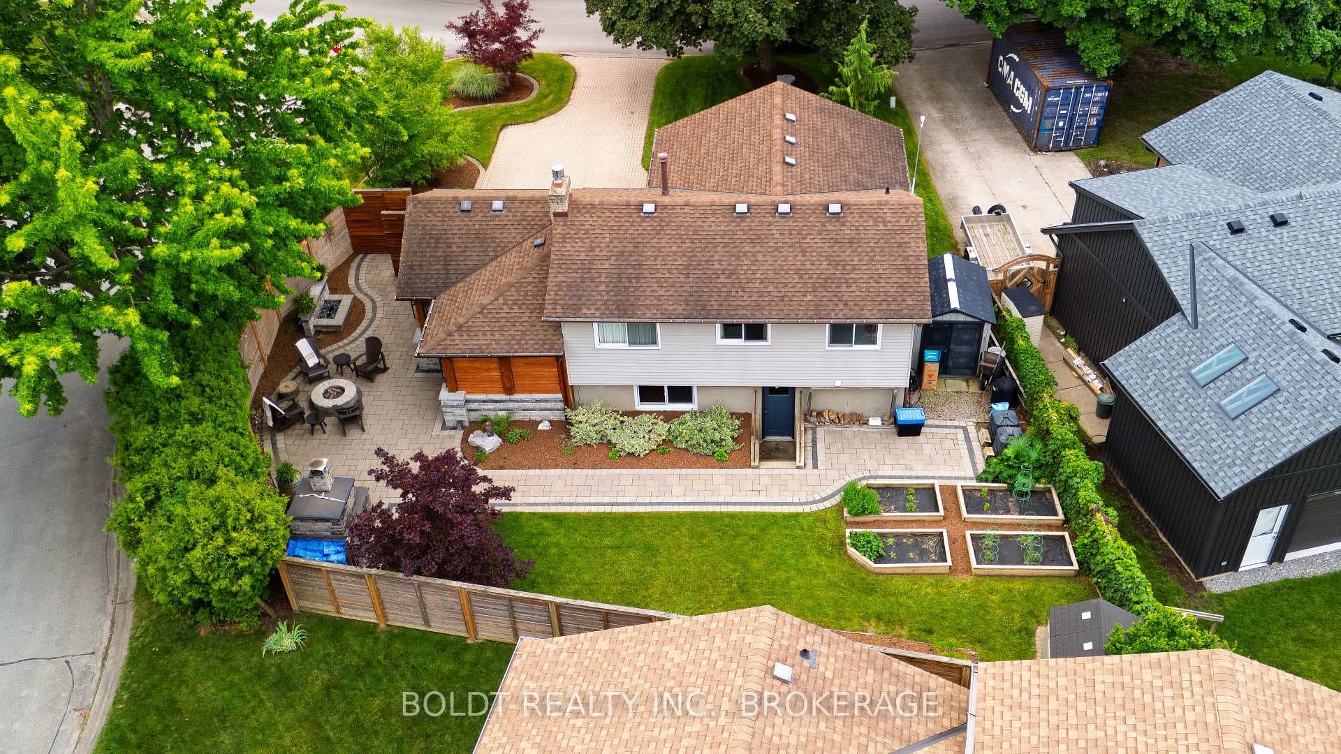 12 Cole Farm Boulevard photo 46