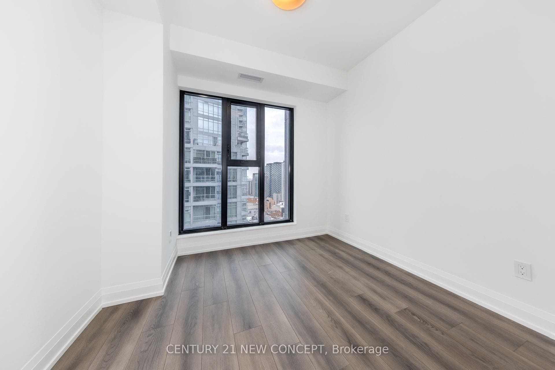 20 Soudan Avenue Unit 2811 photo 15