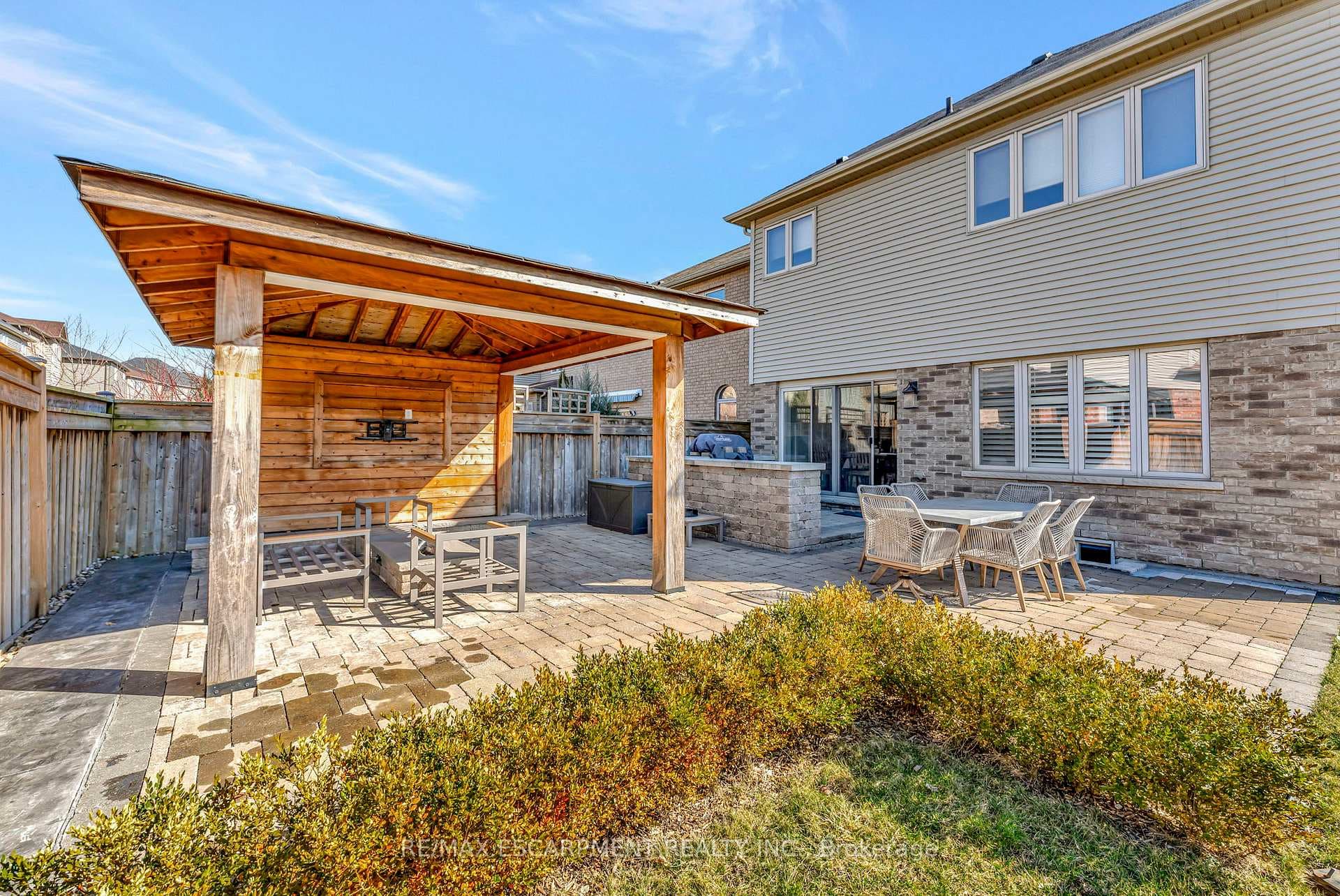 209 JOHN FREDERICK Drive photo 32