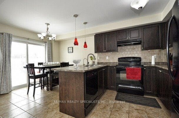 7 Mercer Avenue photo 8
