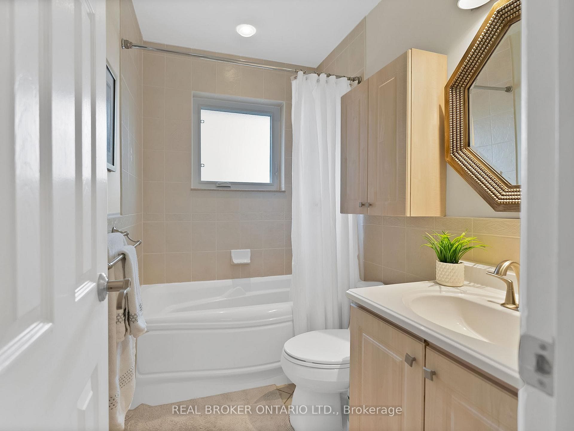 26 Deanefield Crescent photo 16