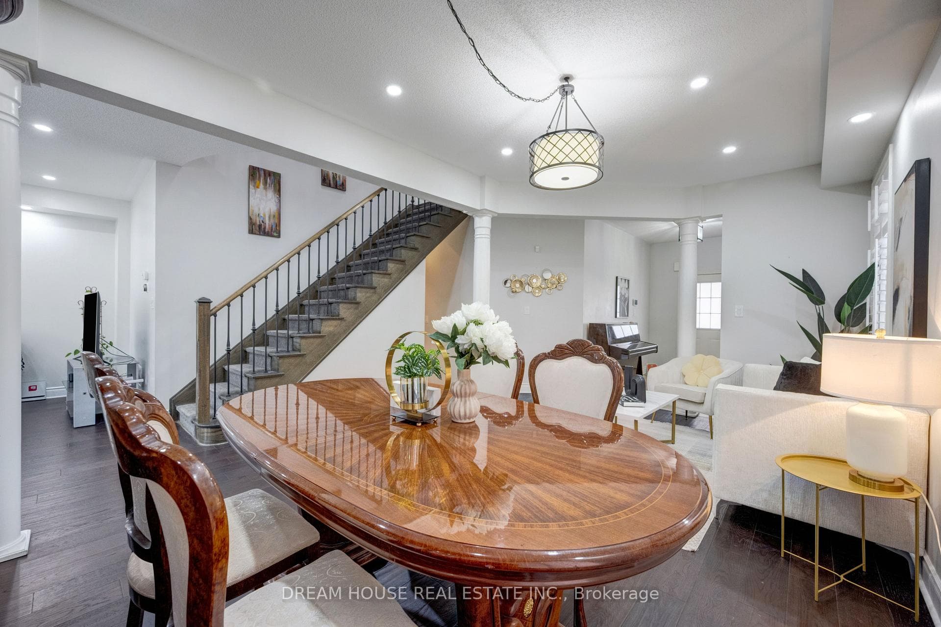 353 Michener Place photo 13