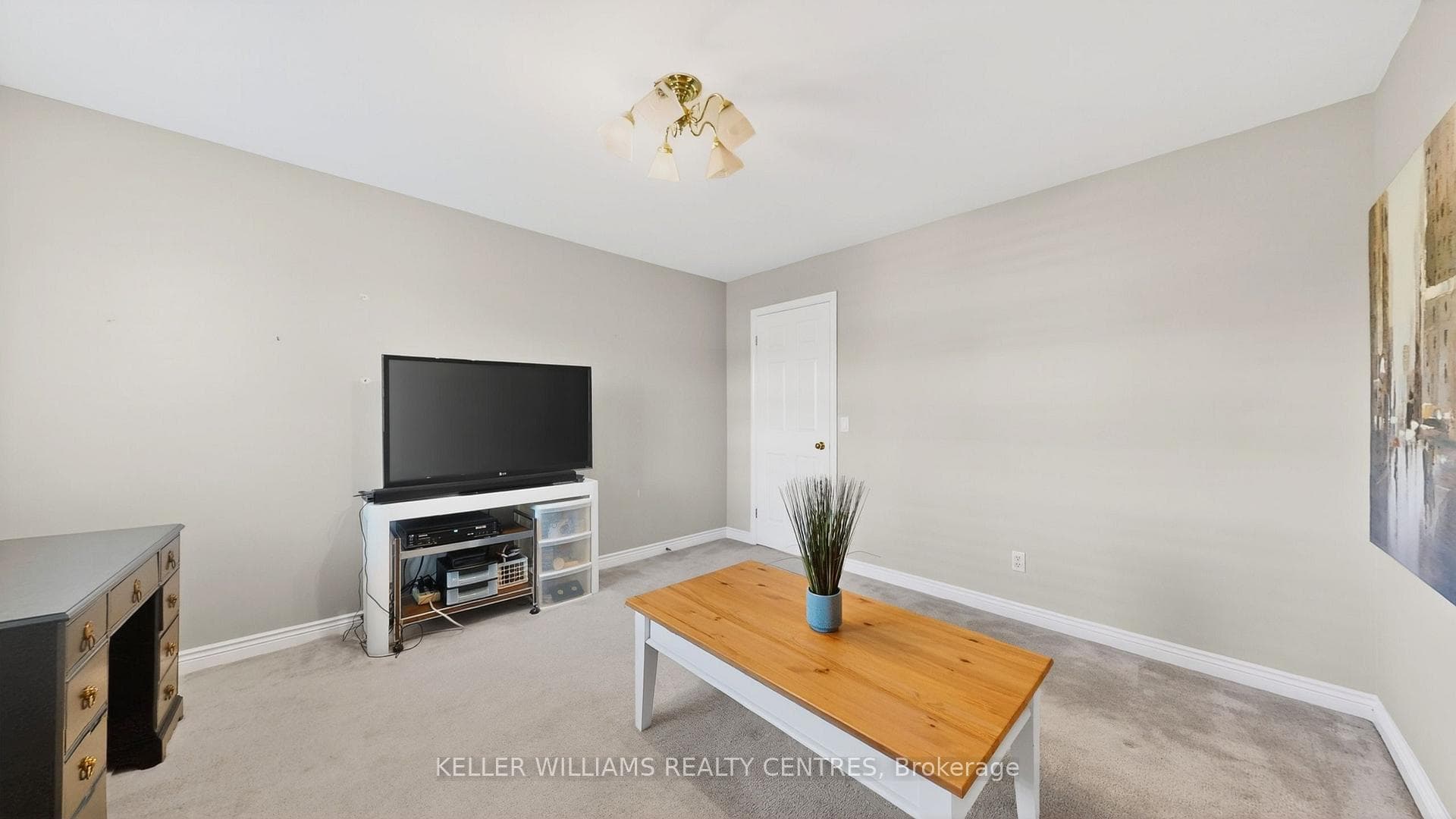 69 Gustav Crescent photo 17