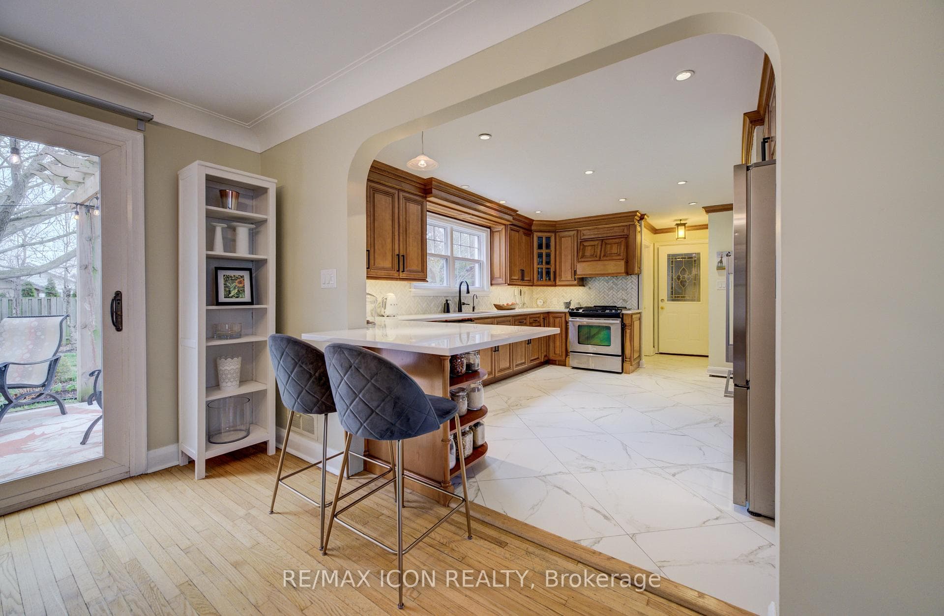 27 Lowrey Avenue photo 13