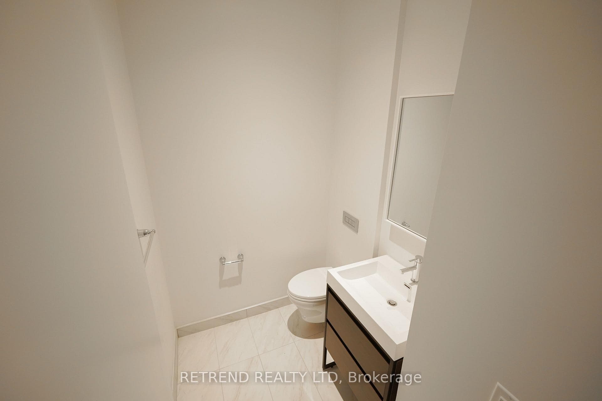 150 Logan Avenue Unit 507 photo 20