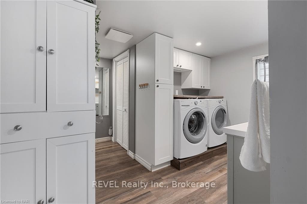 385 LINCOLN Street photo 21
