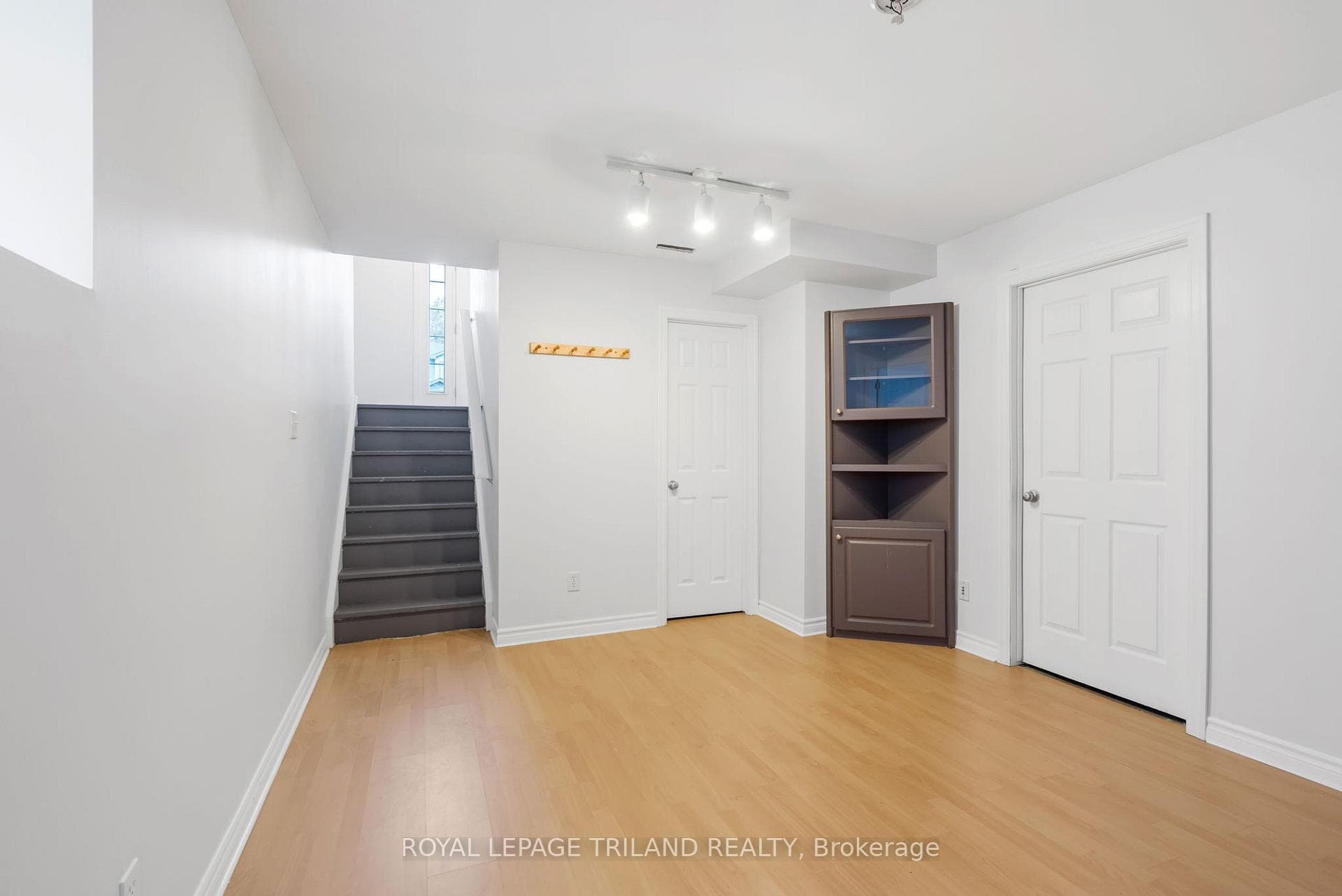 1024 Blythwood Road photo 21