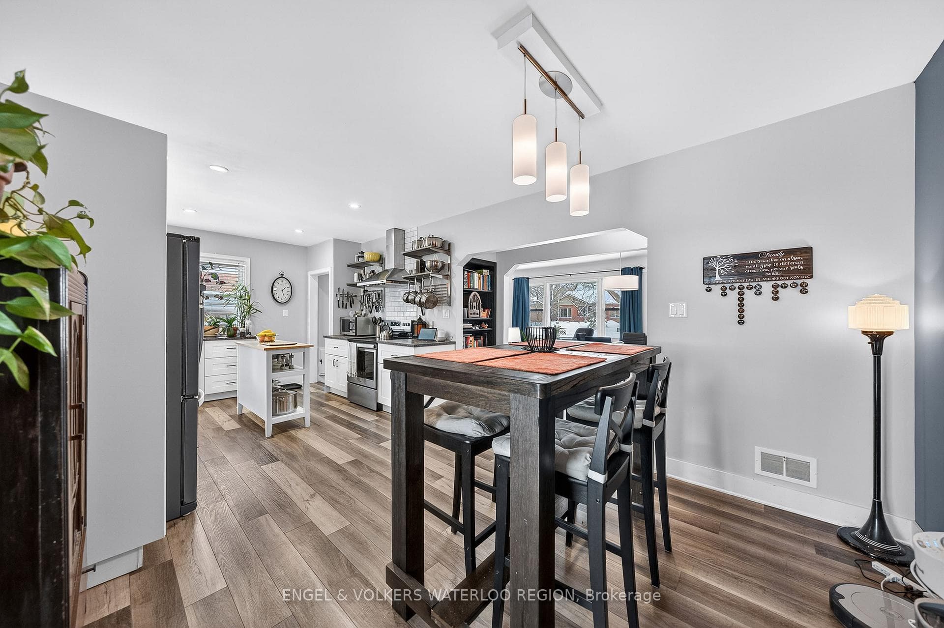 33 Elmwood Avenue photo 13