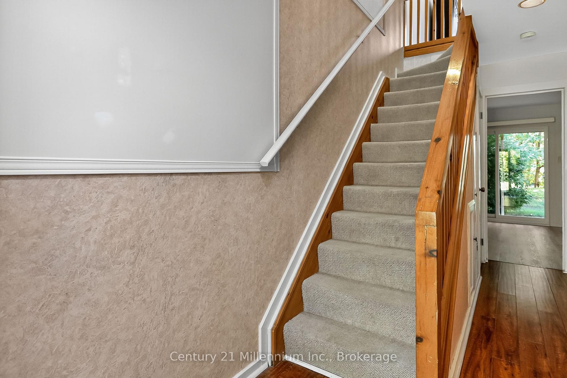524 Oxbow Crescent photo 19