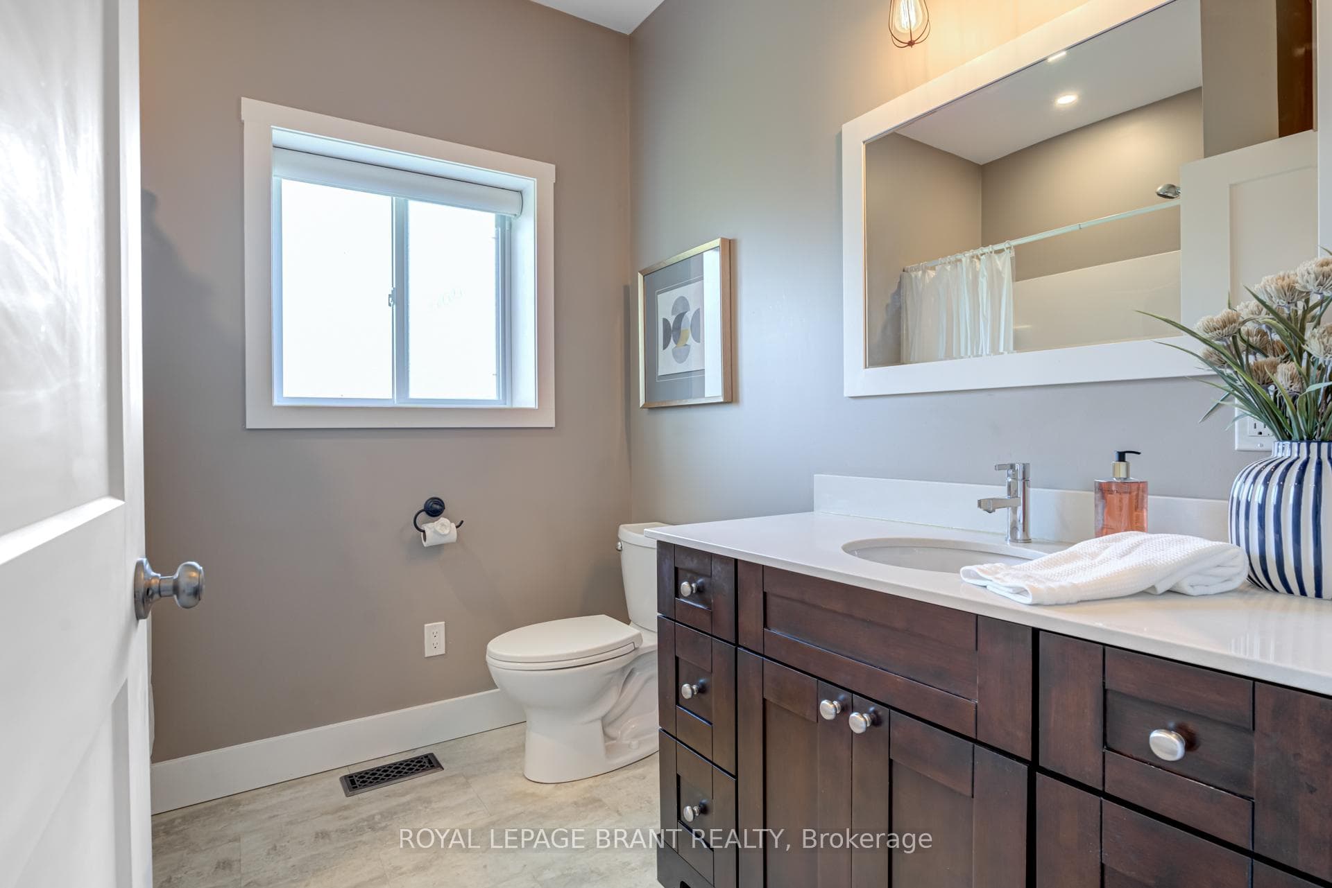 180 Royal Oak Road photo 21