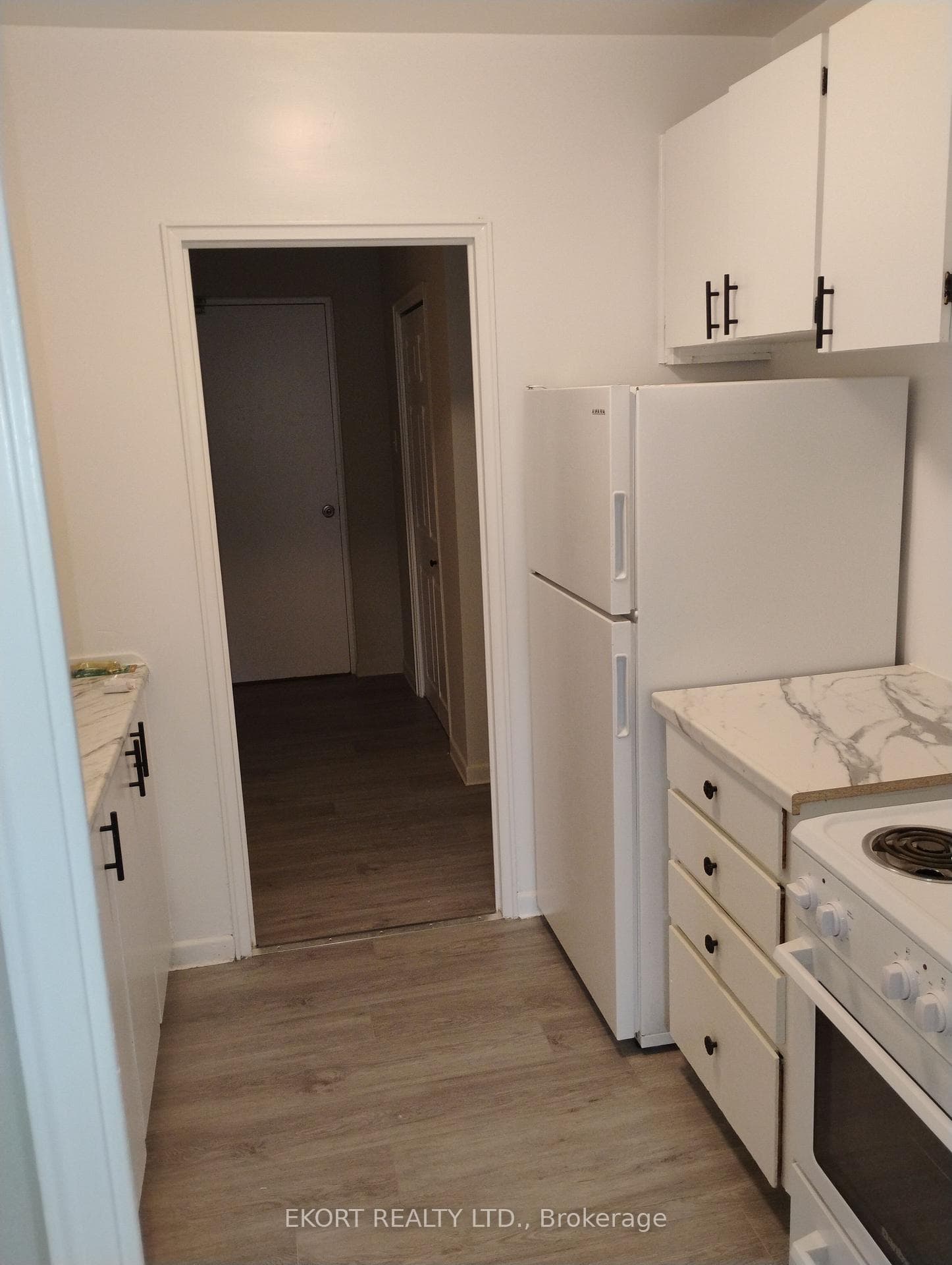 255 George Street Unit 105 photo 2