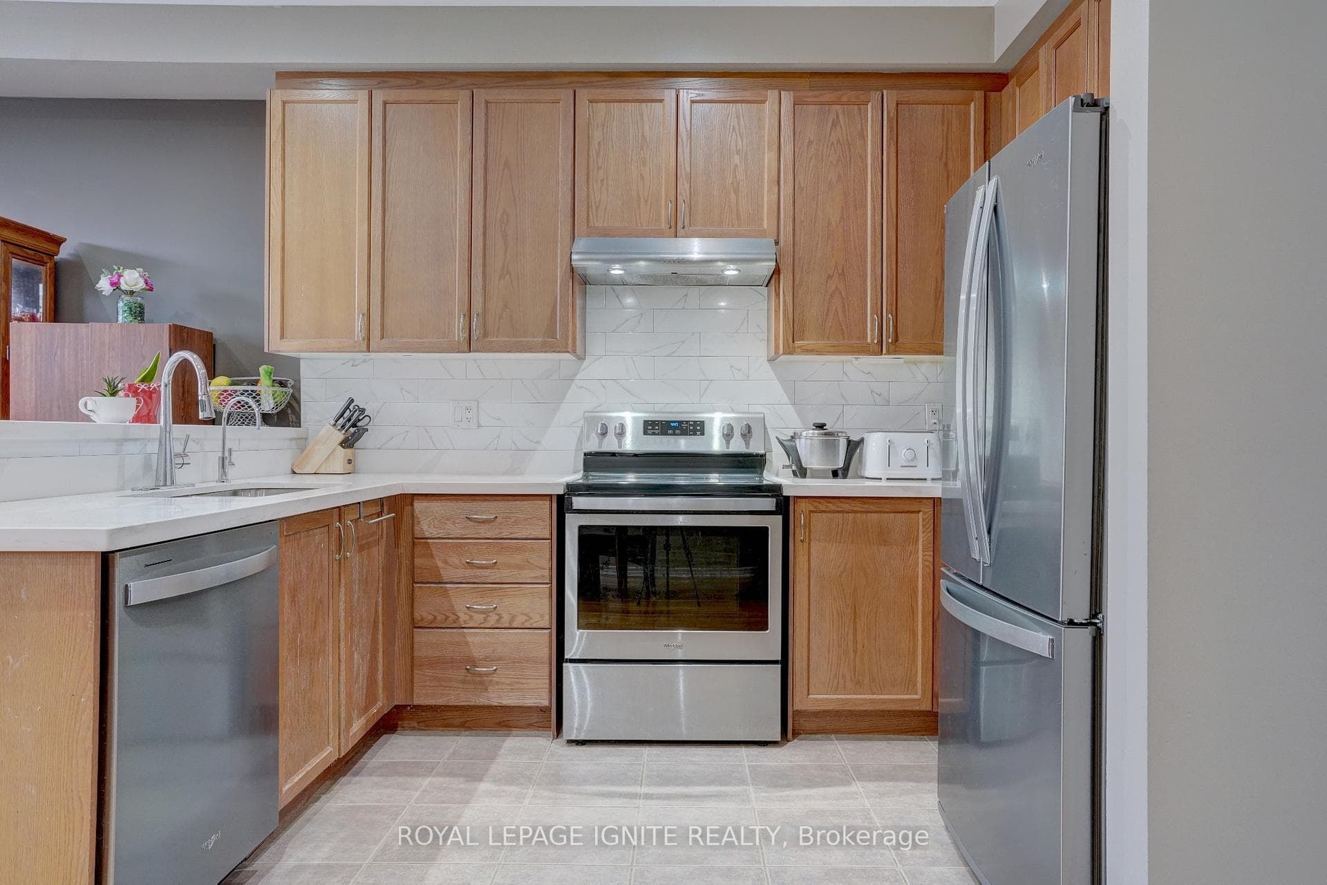 82 Seahorse Avenue photo 9