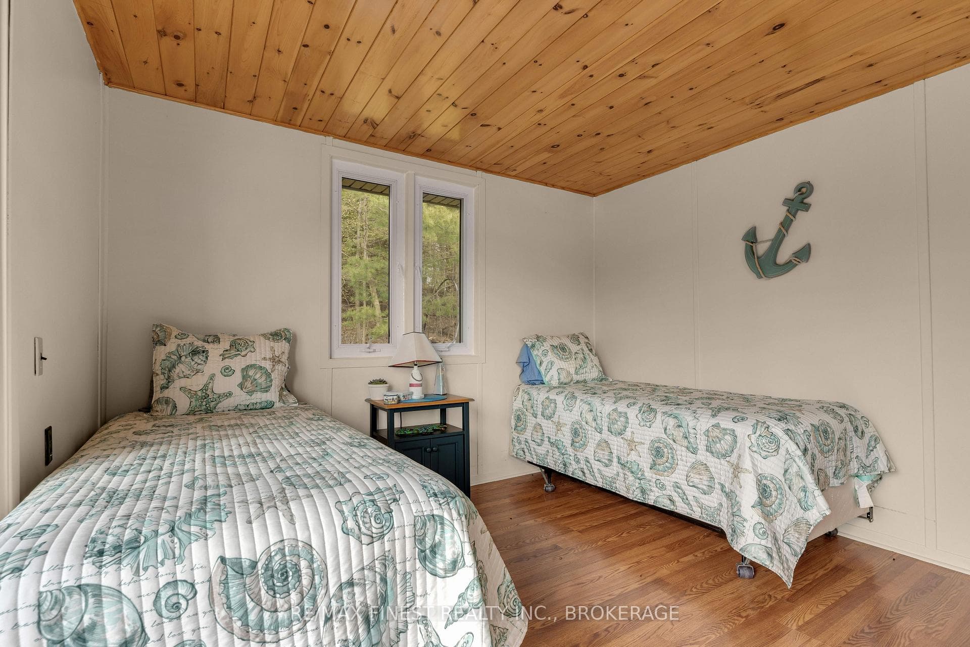14 Downie Island photo 28