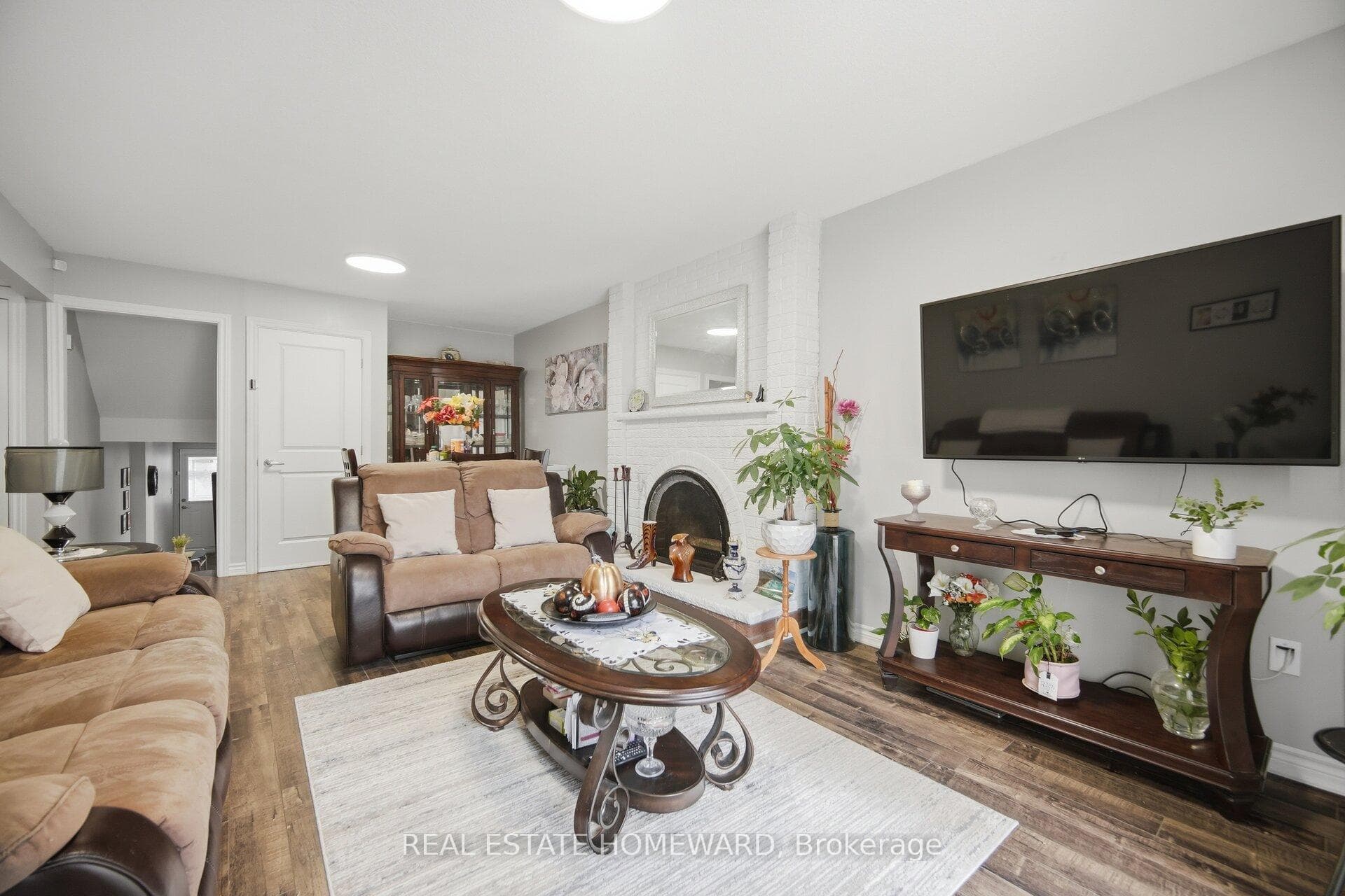 309 Royal Salisbury Way photo 24