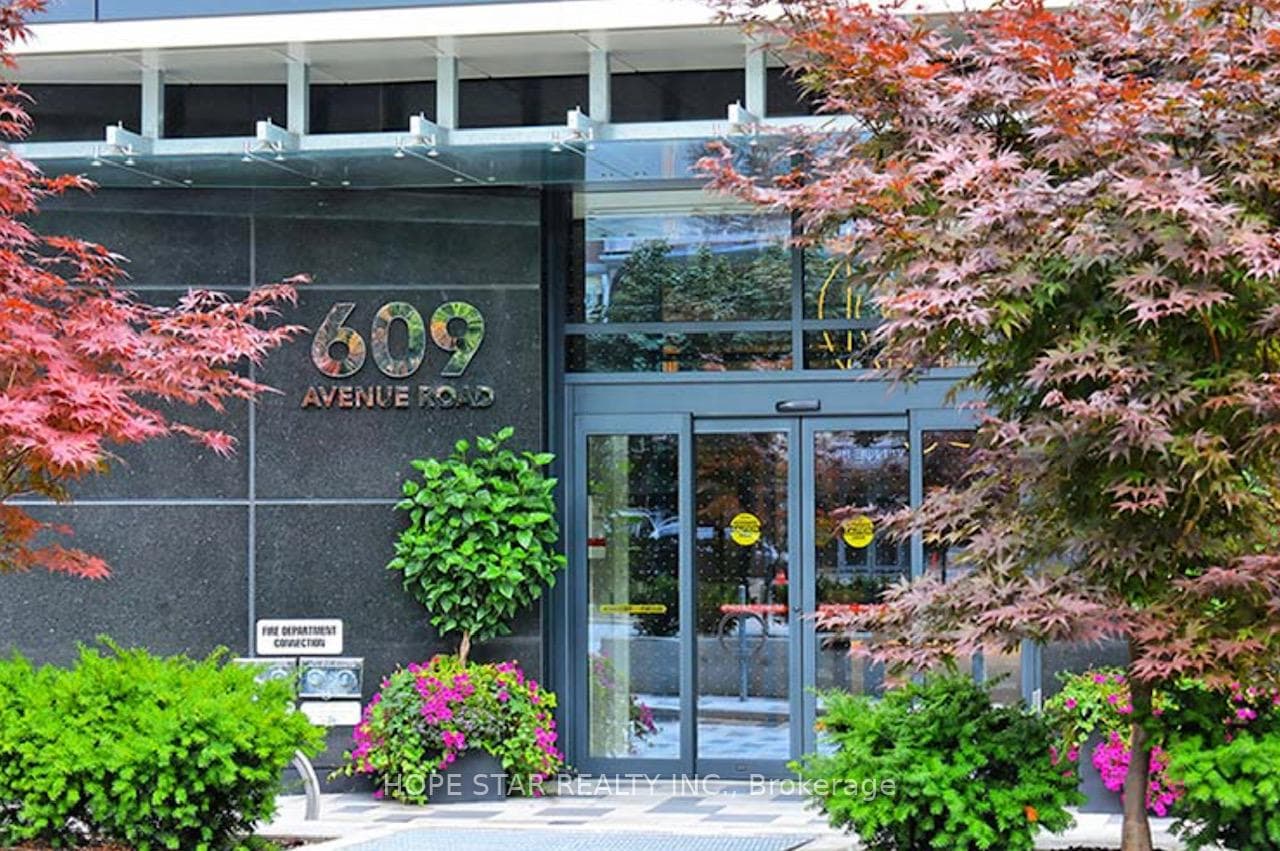 609 Avenue Road Unit 1403 photo 3